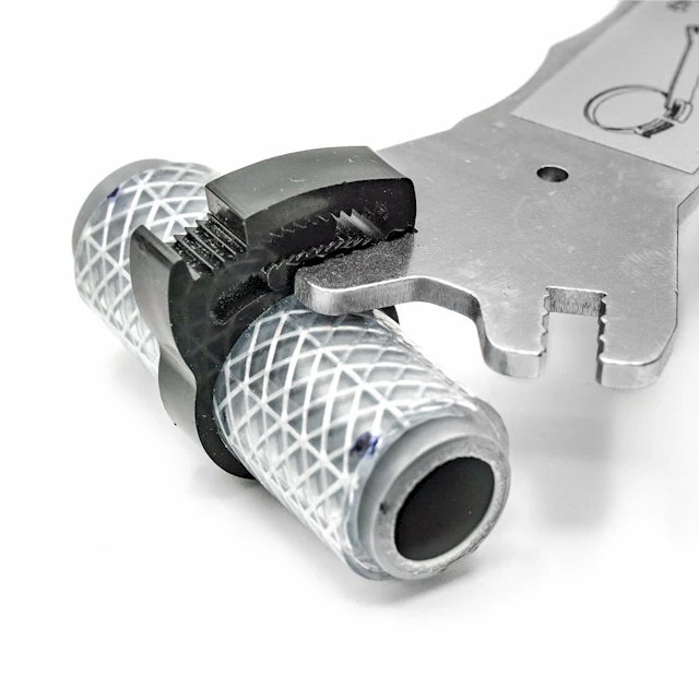 Plastic Hose Clamp - Herbie Clip Removal Tool - Image 5